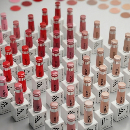 Vernis beige satiné avec finition élégante